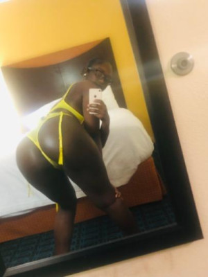 OUTCALLS ONLY Kamilla Pregnant Beauty with a Throat Goat Touch, Ready to Eat That 🍆 Up Water Wet 🙀